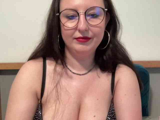 DorothyKiss webcam