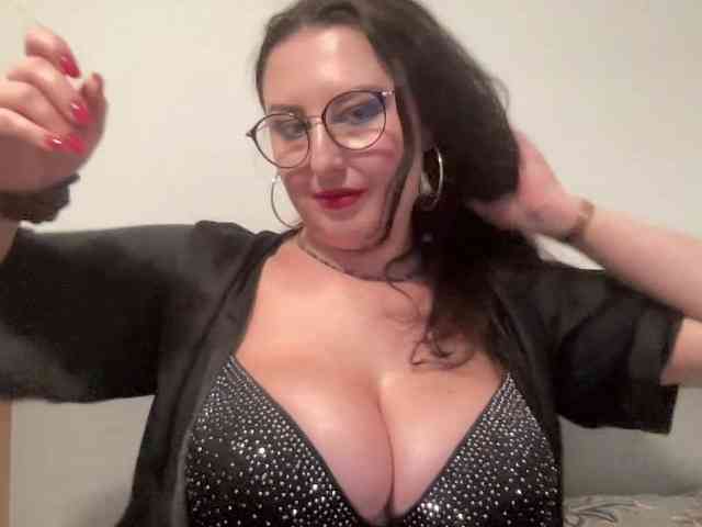 DorothyKiss webcam