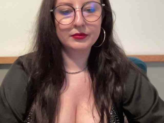 DorothyKiss webcam