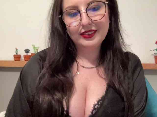 DorothyKiss webcam