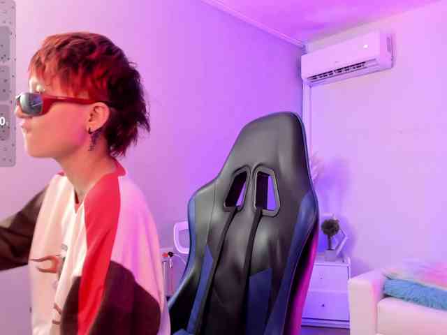 Jessi-Rossee webcam