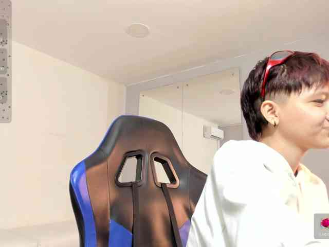 Jessi-Rossee webcam