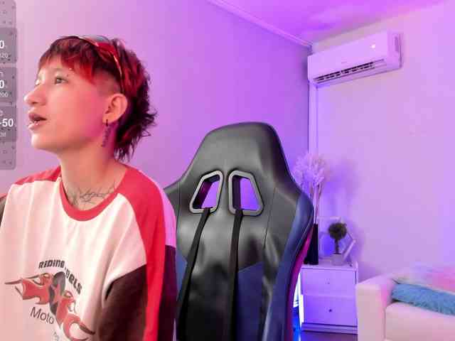 Jessi-Rossee webcam