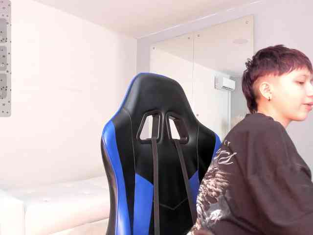 Jessi-Rossee webcam