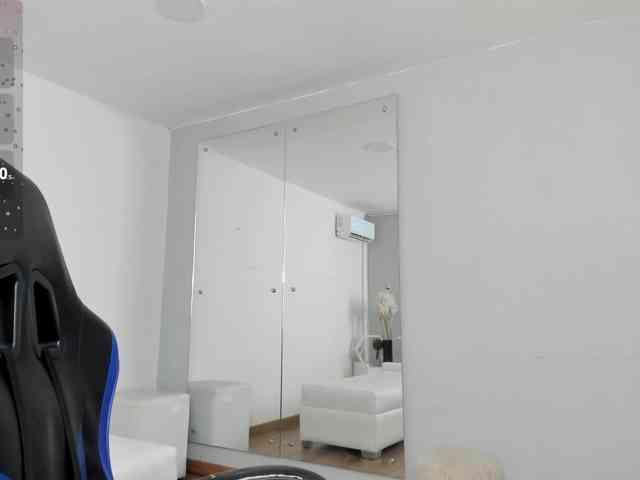 Jessi-Rossee webcam