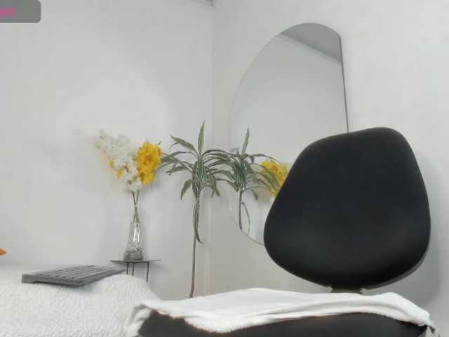 Dakotacarvajal live cam on BongaCams
