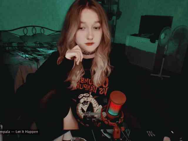 raingurl webcam
