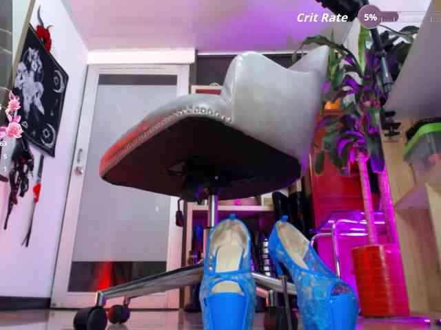 Miss_Saralovens webcam