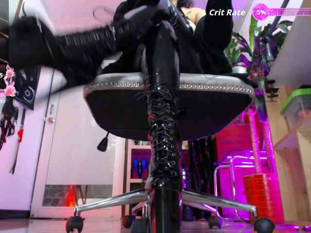 Miss_Saralovens webcam