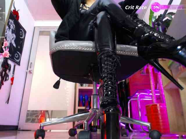 Miss_Saralovens webcam