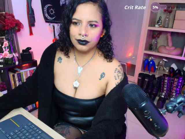 Miss_Saralovens webcam