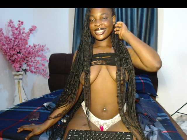 Ebonnyy live cam on BongaCams