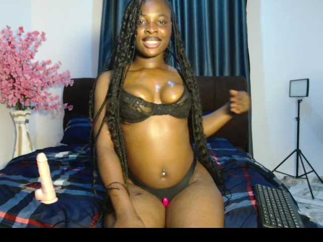 Ebonnyy live cam on BongaCams