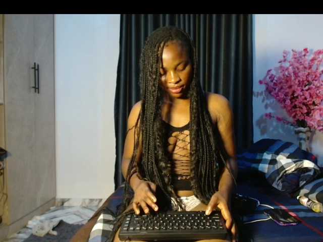 Ebonnyy live cam on BongaCams