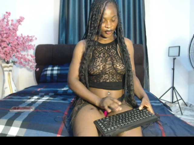 Ebonnyy live cam on BongaCams