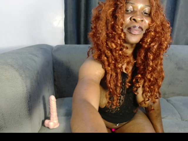 Ebonnyy live cam on BongaCams