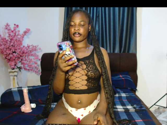 Ebonnyy live cam on BongaCams