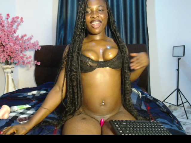 Ebonnyy live cam on BongaCams