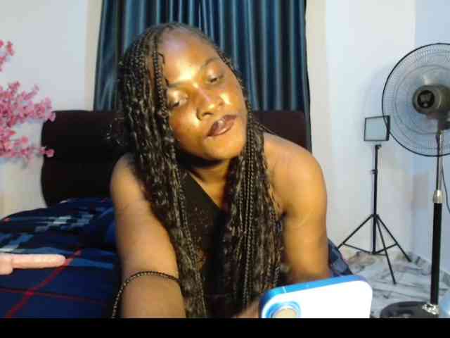 Ebonnyy Live Webcam on BongaCams