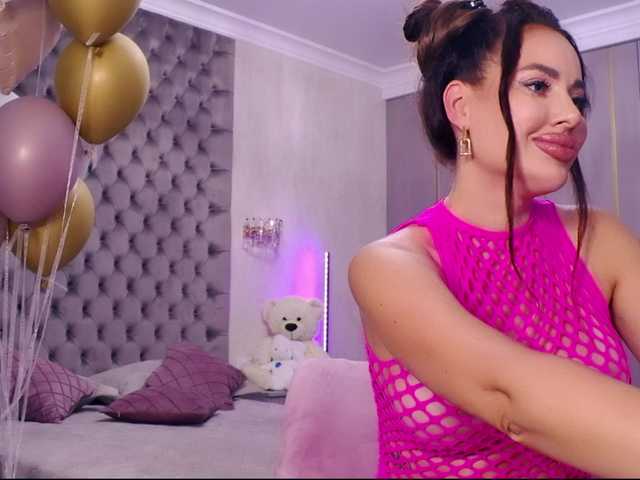 TianaPosh — live female cam