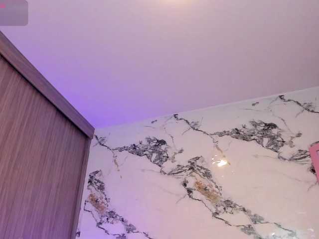 AnnaRoss's BongaCams show and profile