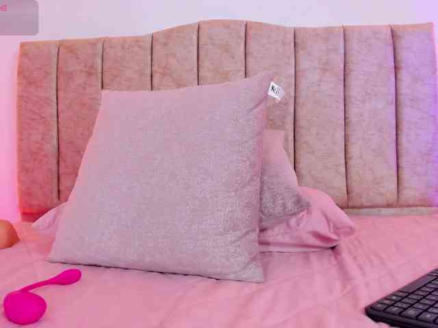 AnnaRoss webcam