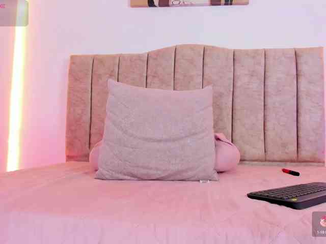 AnnaRoss webcam