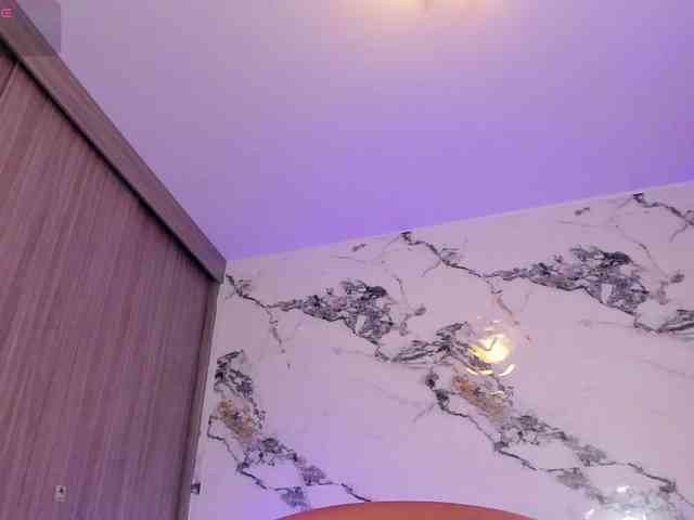 Modelo: AnnaRoss