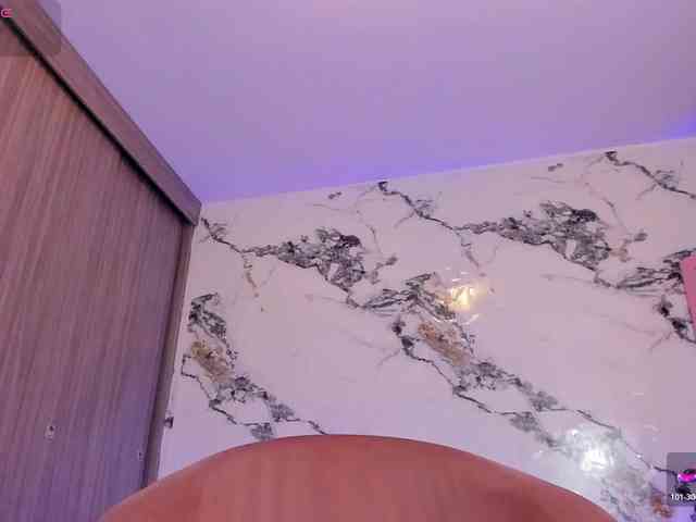 AnnaRoss webcam
