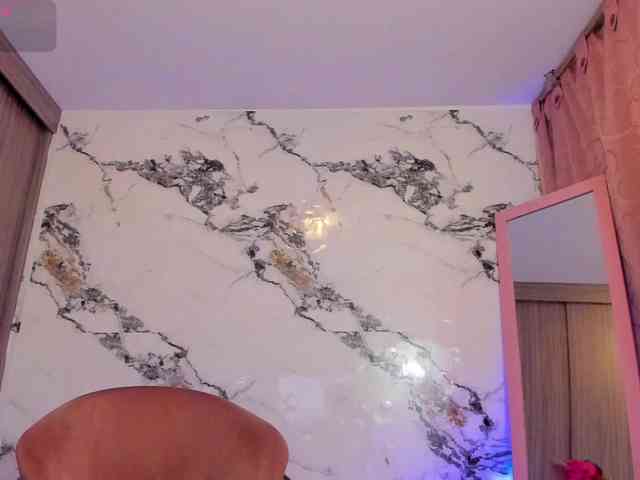 AnnaRoss webcam