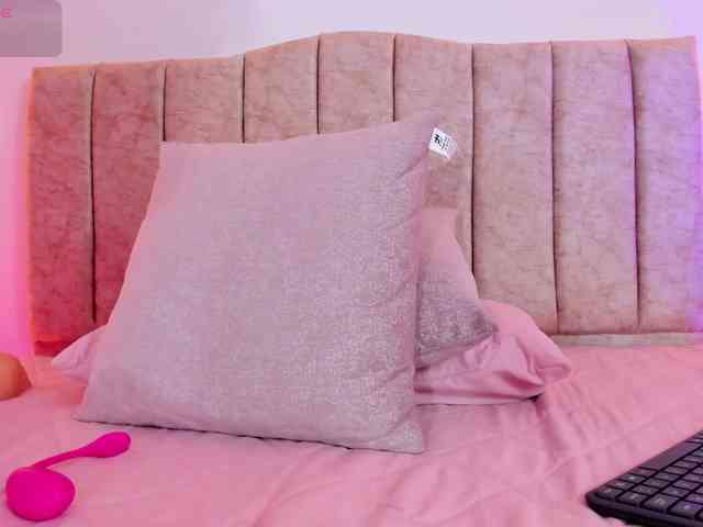 AnnaRoss webcam