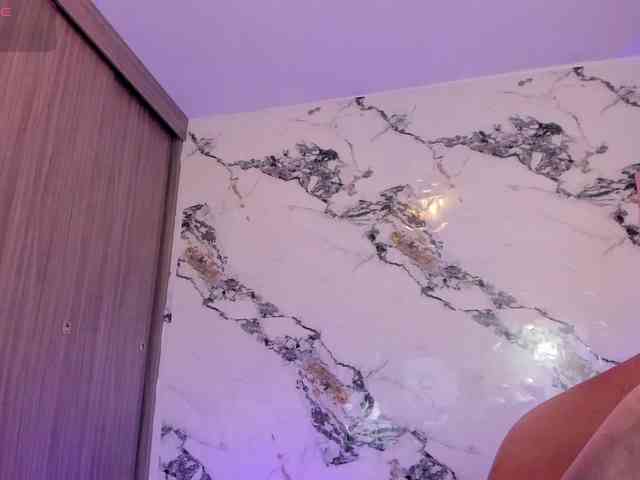 AnnaRoss webcam
