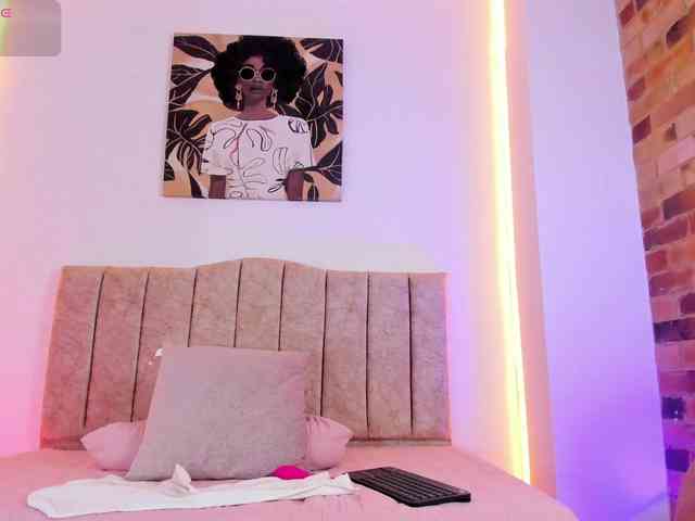 AnnaRoss webcam