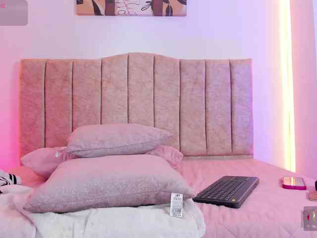 AnnaRoss webcam