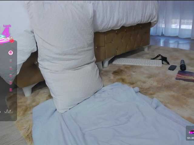 golden-caroline webcam
