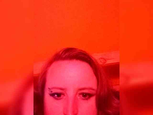 morticia-696's live room