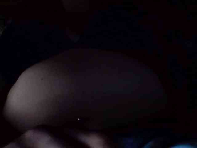 MORTICIA-696 webcam