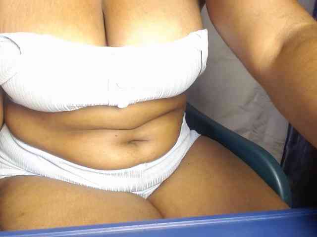 Sexy-petitqueen webcam