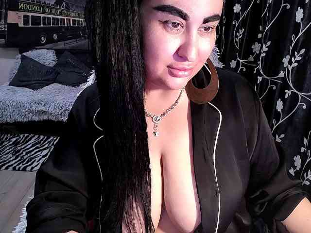 NaturalWoman webcam