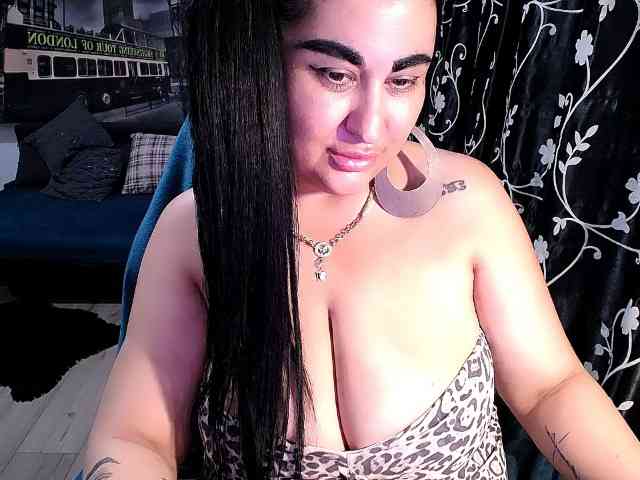 NaturalWoman webcam