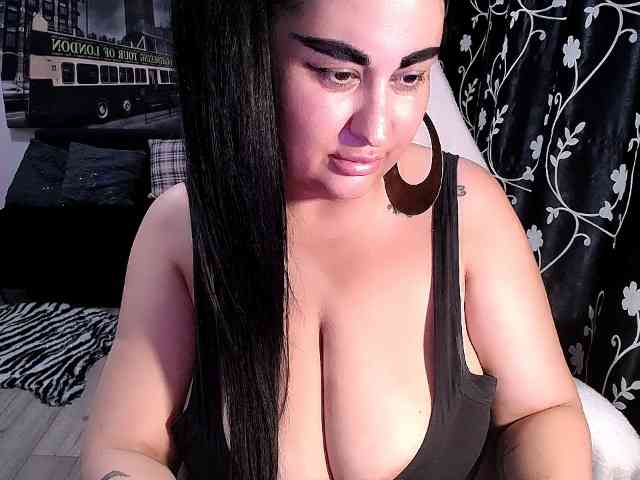 NaturalWoman webcam