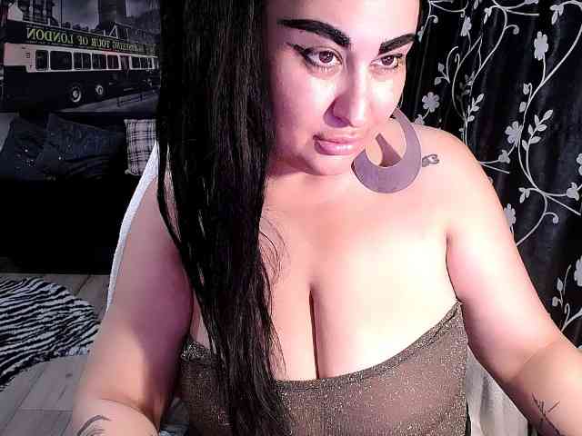 NaturalWoman webcam
