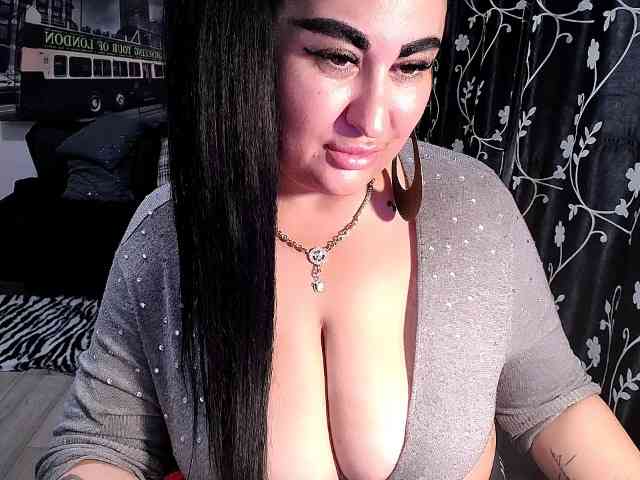 NaturalWoman webcam