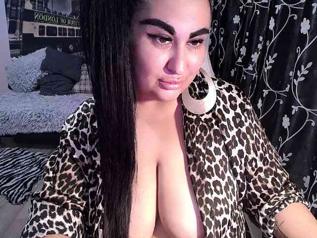 NaturalWoman webcam