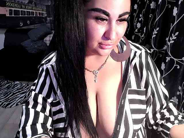 NaturalWoman webcam