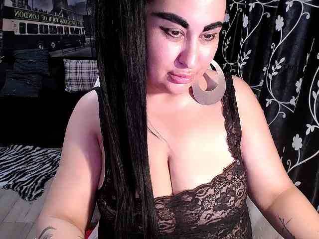 NaturalWoman webcam
