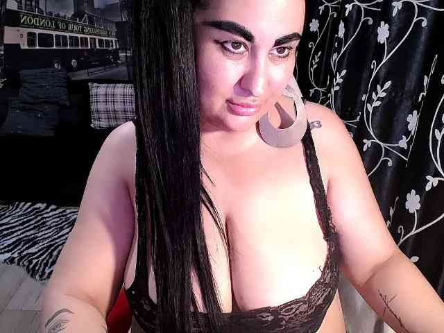 NaturalWoman webcam