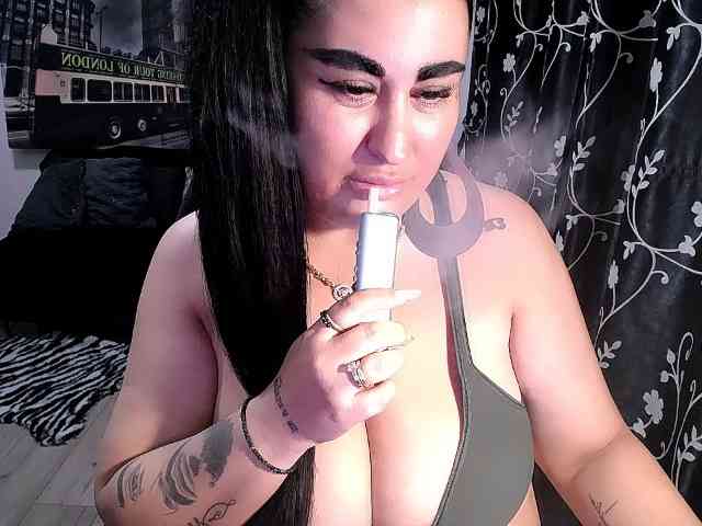 NaturalWoman webcam
