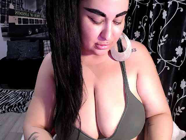 NaturalWoman webcam