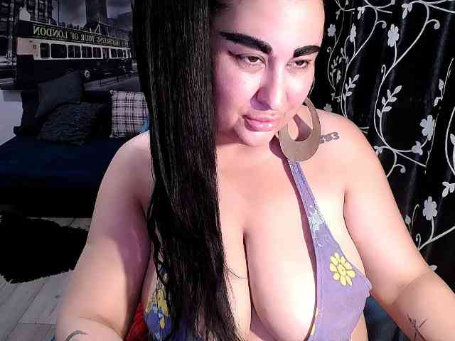 NaturalWoman webcam